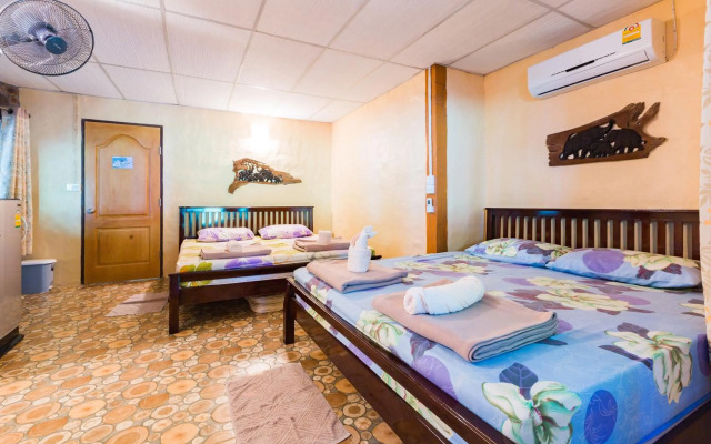 Baandin Chiewlarn Resort