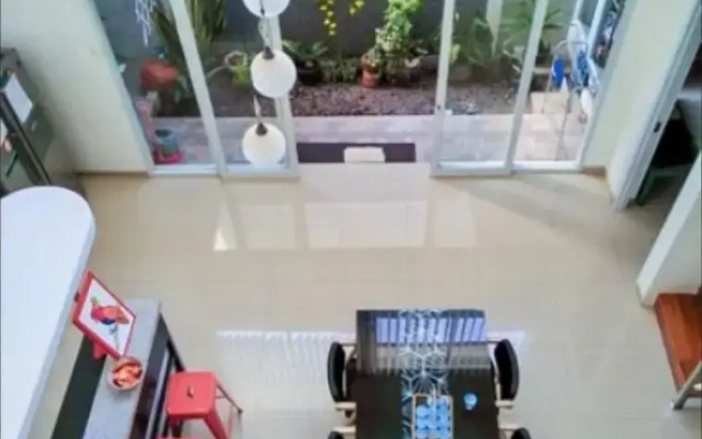 Villa Mangli Monochrome Syariah by eCommerceloka