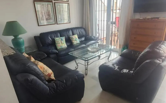 Spaciously Cosy Apartment 5b close to beach