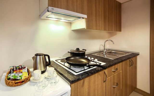 Seven Roses Apart Hotel