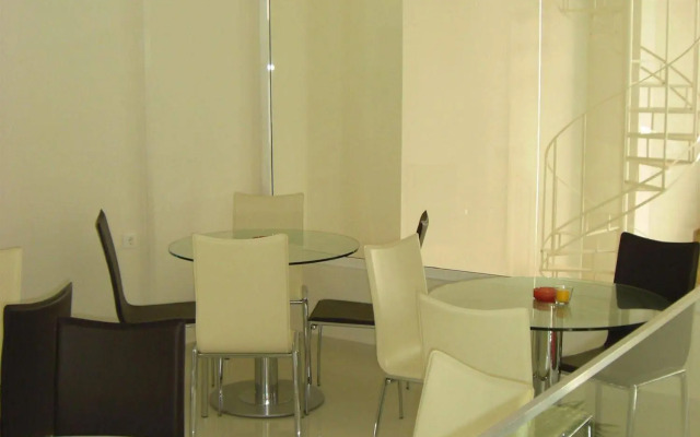 Cosmos Hotel