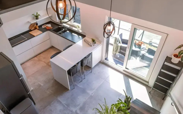 Beautiful High Quality Duplex Apartment