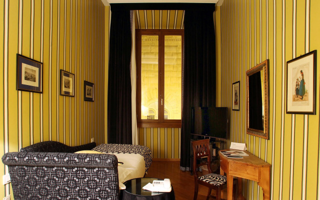 Room Mate Collection Isabella, Florence