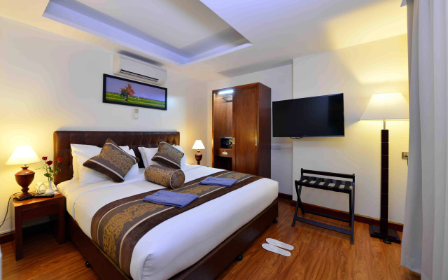 Cherry Hills Hotel