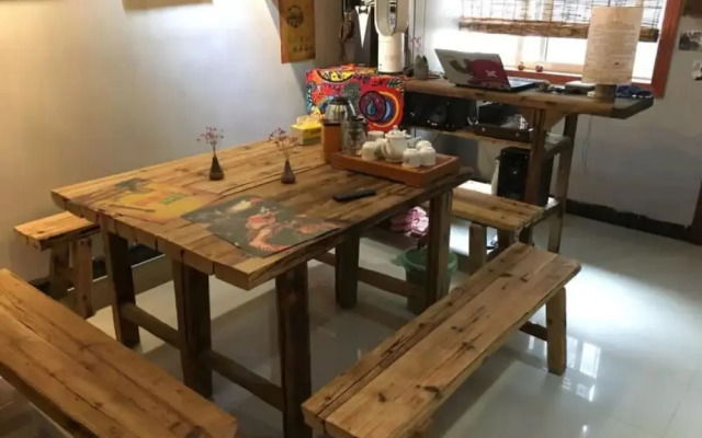 Waiting for You in Guilin Youth Hostel