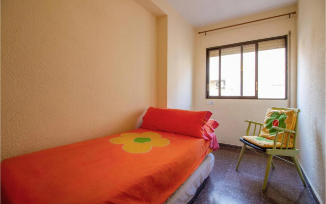 Nice apartment in Torrevieja with 3 Bedrooms