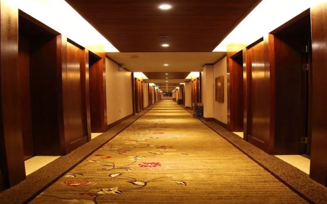 Kunming Hongxu Holiday Express Hotel