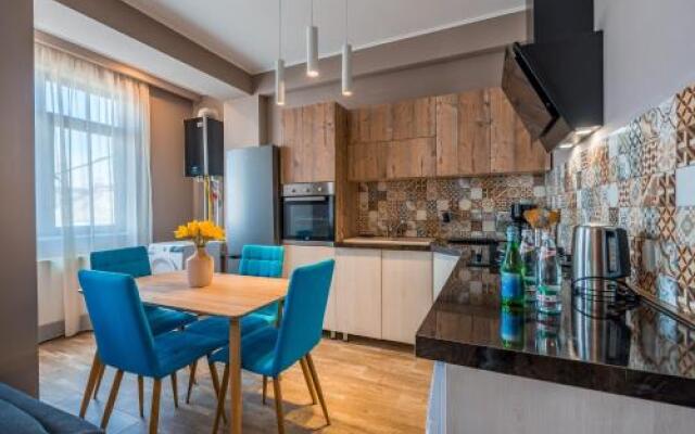 Spacious 76 qm Apartment Near City Center