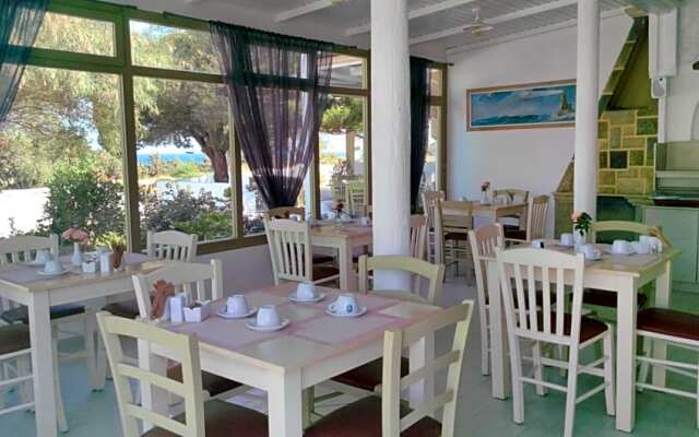 Faros Villa small hotel & restaurant