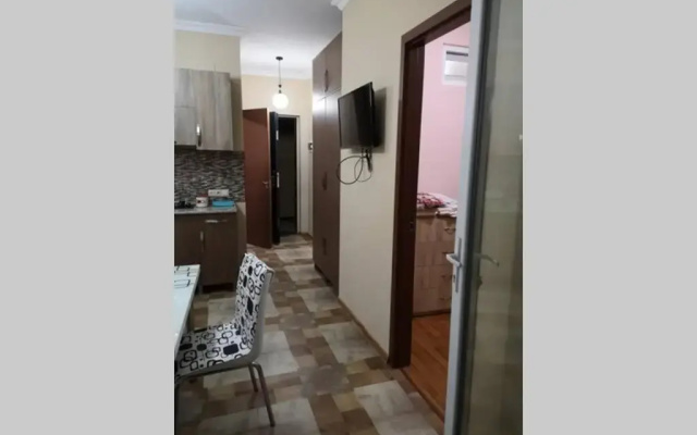 Kvartira dvuhkomnatnaja v Batumi, 10 minut do morja