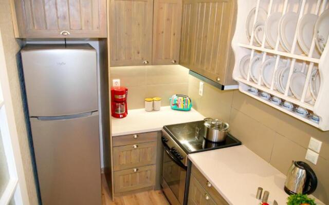 Athens Bounty Garden House 2BR 2BA Free Parking