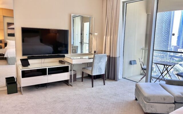 Fashion Avenue Dubai Mall Residences - Studio with balcony