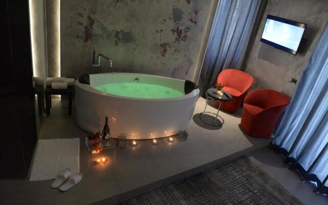 suite28