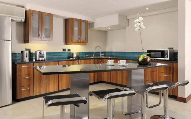 Moloko Executive Apartments & Hotel