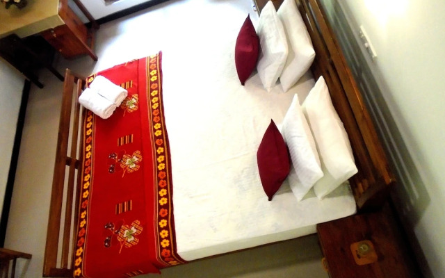 Bee Line Home Stay