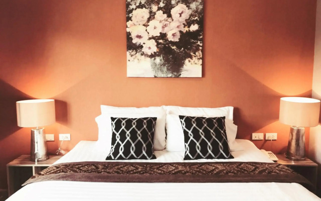 The Tamnan Pattaya Hotel & Resort