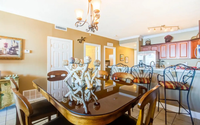 Tropic Winds Condominium