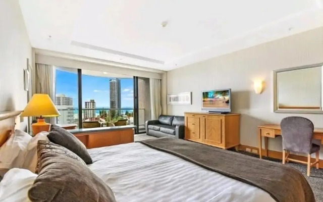 Gold Tower Apartment