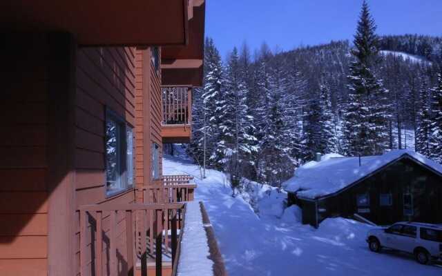 Lotus 1 - 2 Br Condo