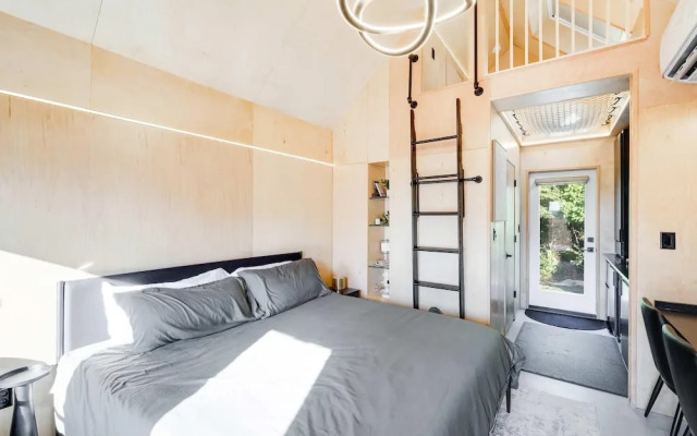 Bunkies-the Commissioner