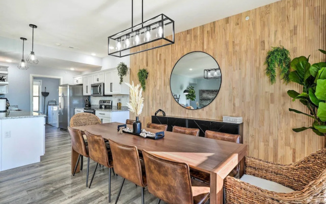 Reeds Spring Condo ~ 3 Mi to Silver Dollar City!