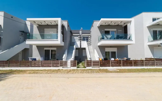 Kleoniki & Irida Residential Complexes