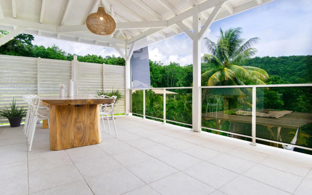 Résidence ZEN & CALM immense HAUT DE VILLA F4 avec piscine