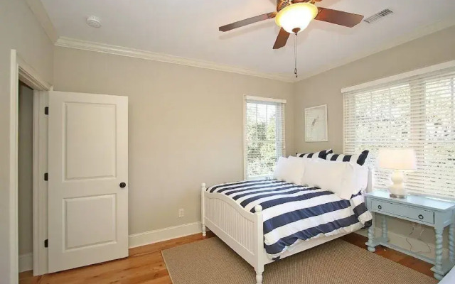 2602 Hartnett Boulevard