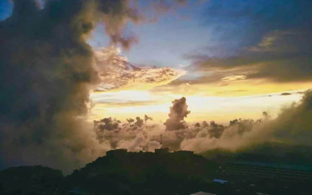 Vacation House in Baguio with Amazing Sunset Views