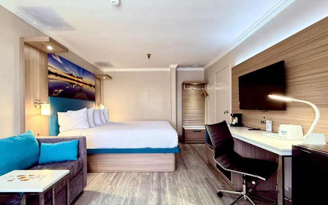 Days Inn by Wyndham Los Angeles LAX/Redondo/Manhattan Beach