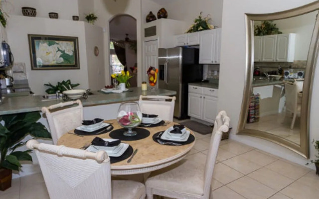 Cristine's Seasons Villa