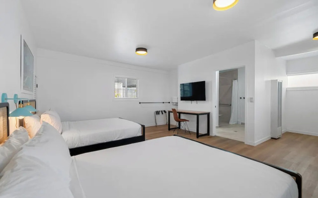 Aliza Hotel