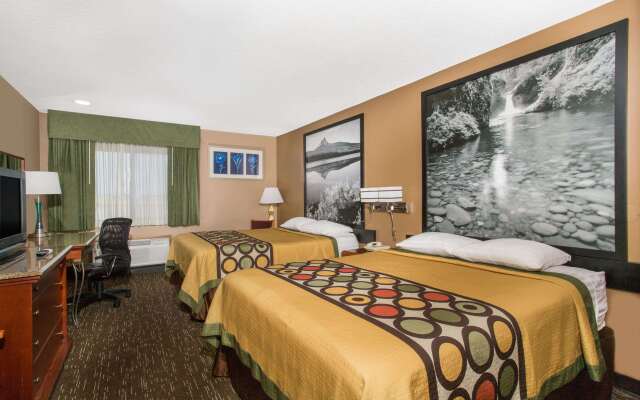 Super 8 by Wyndham Baker City