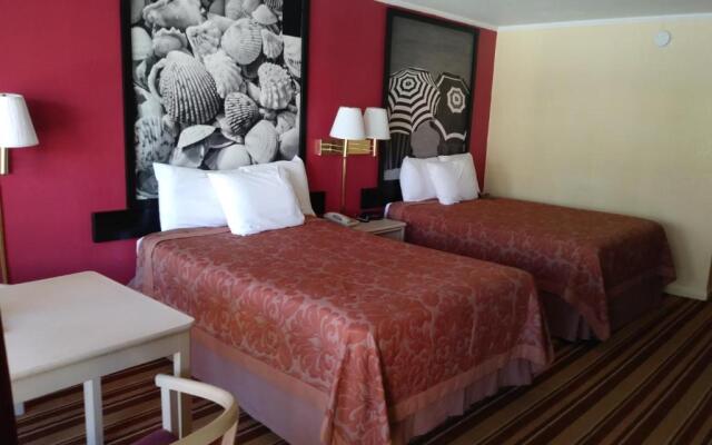 Royal Palace Inn & Suites