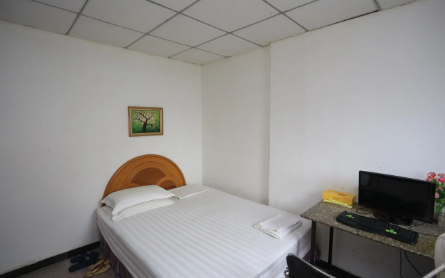 Baoshi Hostel