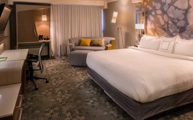 Holiday Inn OXNARD - VENTURA by IHG