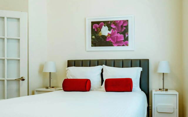 The Guesthouse Hotel