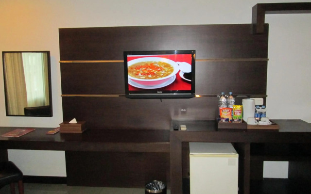 Hotel Kini
