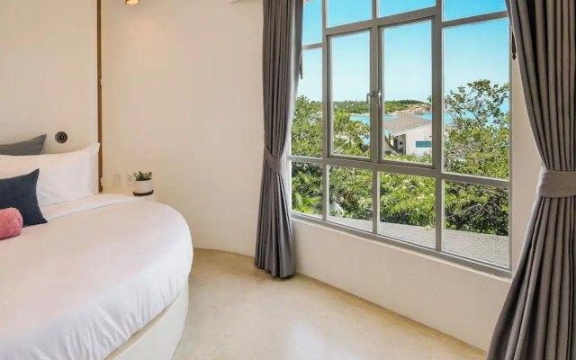 Ampersand Resort