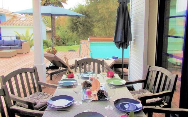 Beautiful Duplex House With Terrace and garden