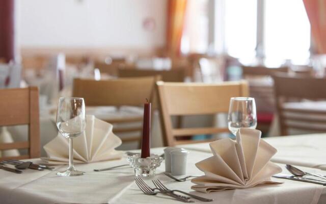 ADEA Lifestyle Suites