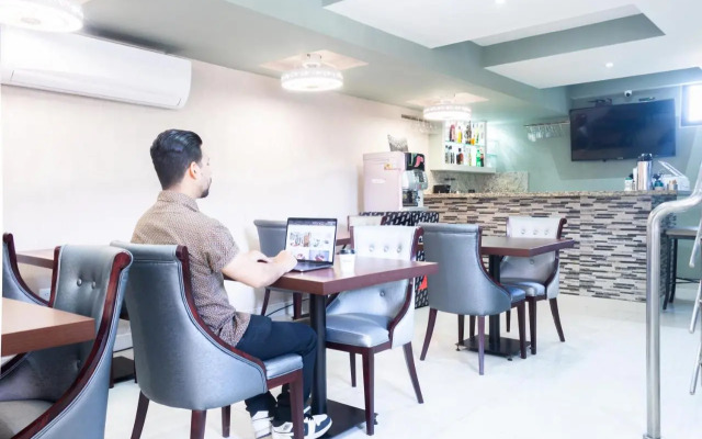 Malecon Rooms Y