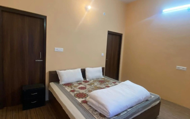 Chirag Homestay Kainchi