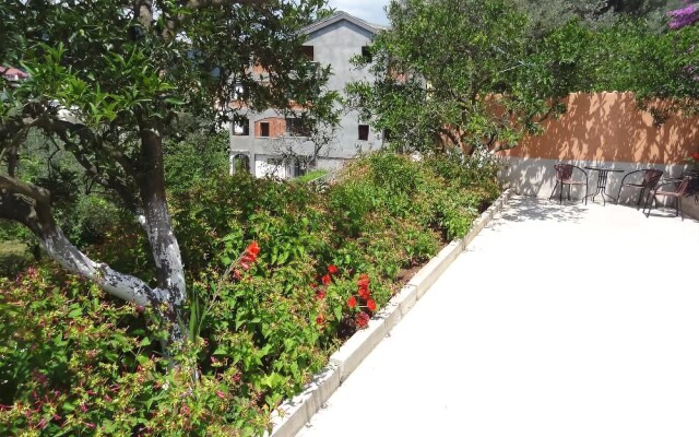 Apartments Bracanovic
