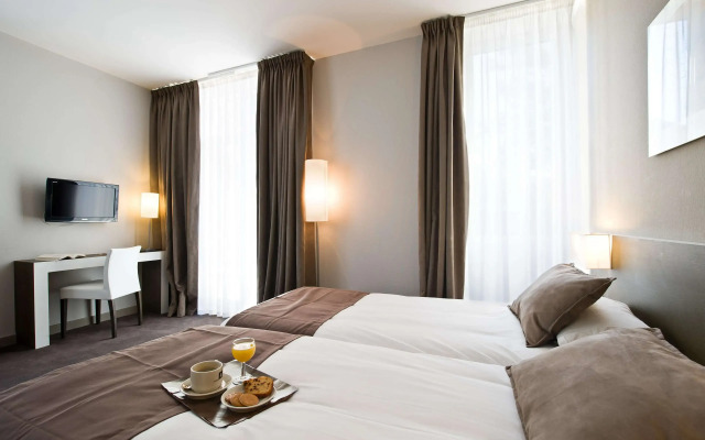 Kyriad Orange Centre