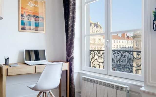 Host Inn - Hypercentre vue exceptionnelle