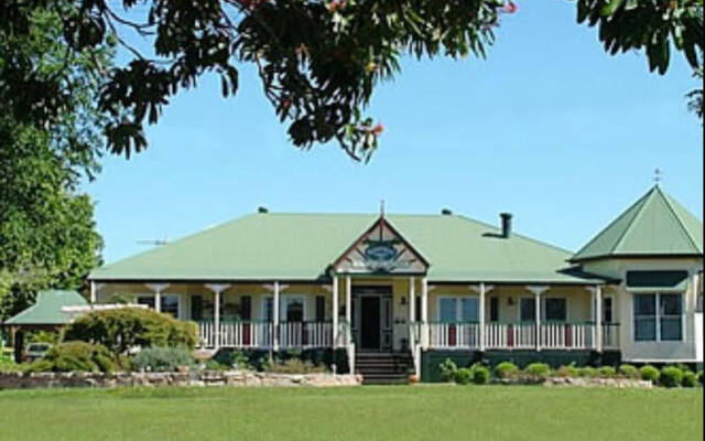 Rosevillehouse Bed & Breakfast