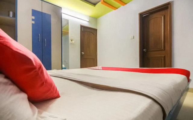 OYO 48043 Hotel Godavari