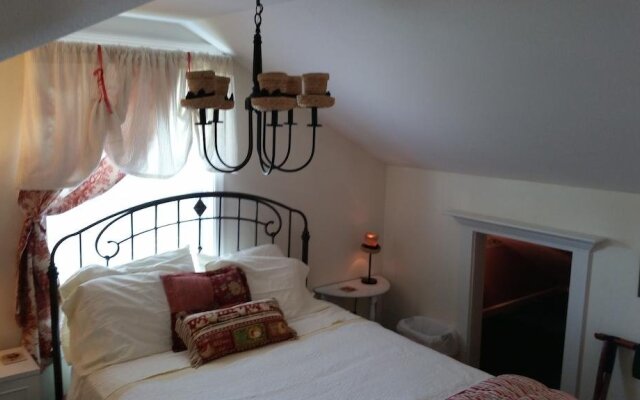 Rooster Hill Short Stay