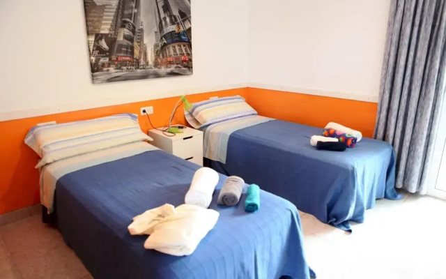 Can Francesc Wifi, BBQ, garden, 200m from the beach for 8 - Hotel in Alcudia - Photo 2
